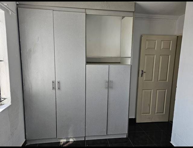 2 BEDROOM TOWNHOUSE FOR SALE IN RIDGEWAY